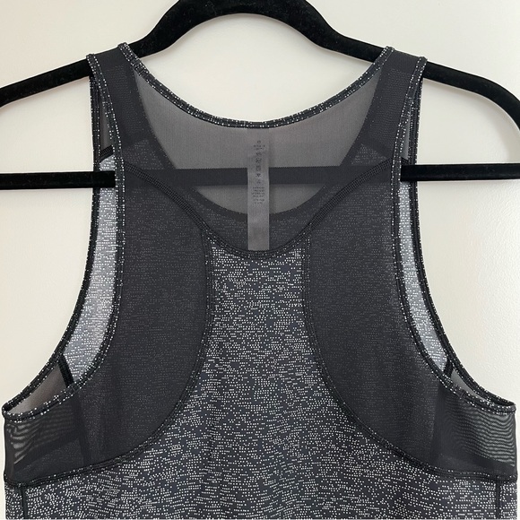 Lululemon Sculpt Tank, size 4 - Picture 7 of 7